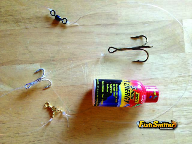 Fish Sniffer editor Cal Kellogg’s double treble hook 3-way trap rig constructed out of 50 pound test mono is serious medicine for big lings. The bottle of energy drink is included for scale, illustrating just how large the hooks are. Bait such a rig with a large live or dead bait and you’ll be well on your way to landing jackpot size lingcod.
