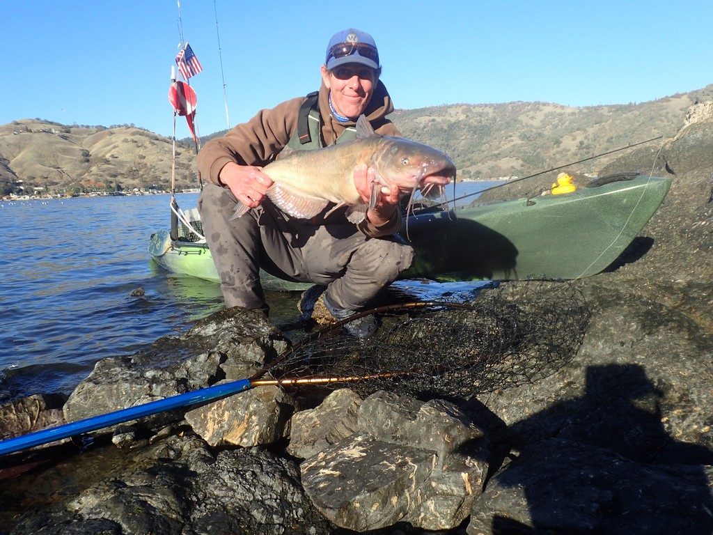 Clear Lake Kayak Catfish Hunt!